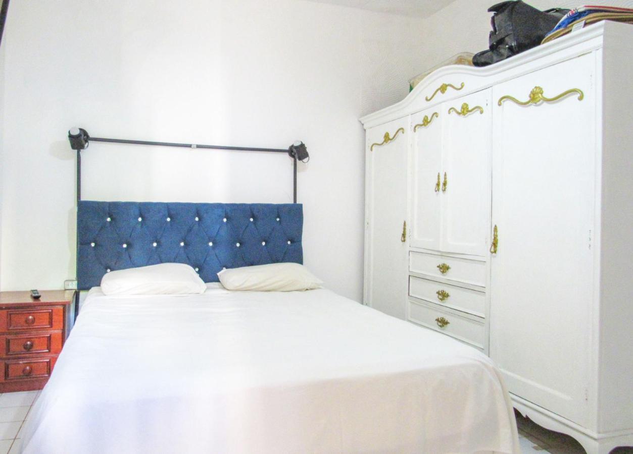 Apartamento A 70 Metros Da Praia De Pitangueiras Sp Guarujá Esterno foto