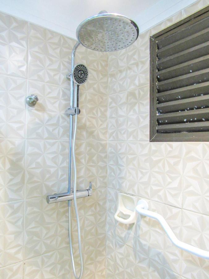 Apartamento A 70 Metros Da Praia De Pitangueiras Sp Guarujá Esterno foto