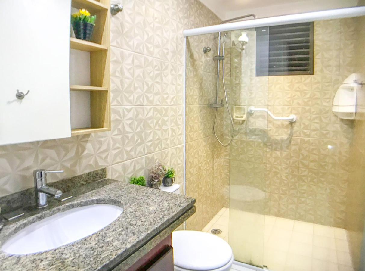 Apartamento A 70 Metros Da Praia De Pitangueiras Sp Guarujá Esterno foto